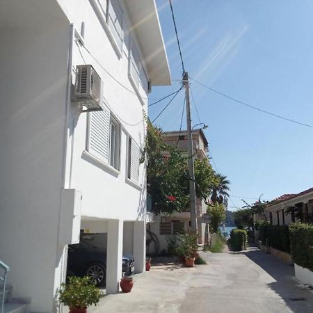 The Beach House Nydri  Extérieur photo