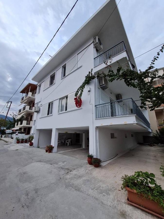 The Beach House Nydri  Extérieur photo