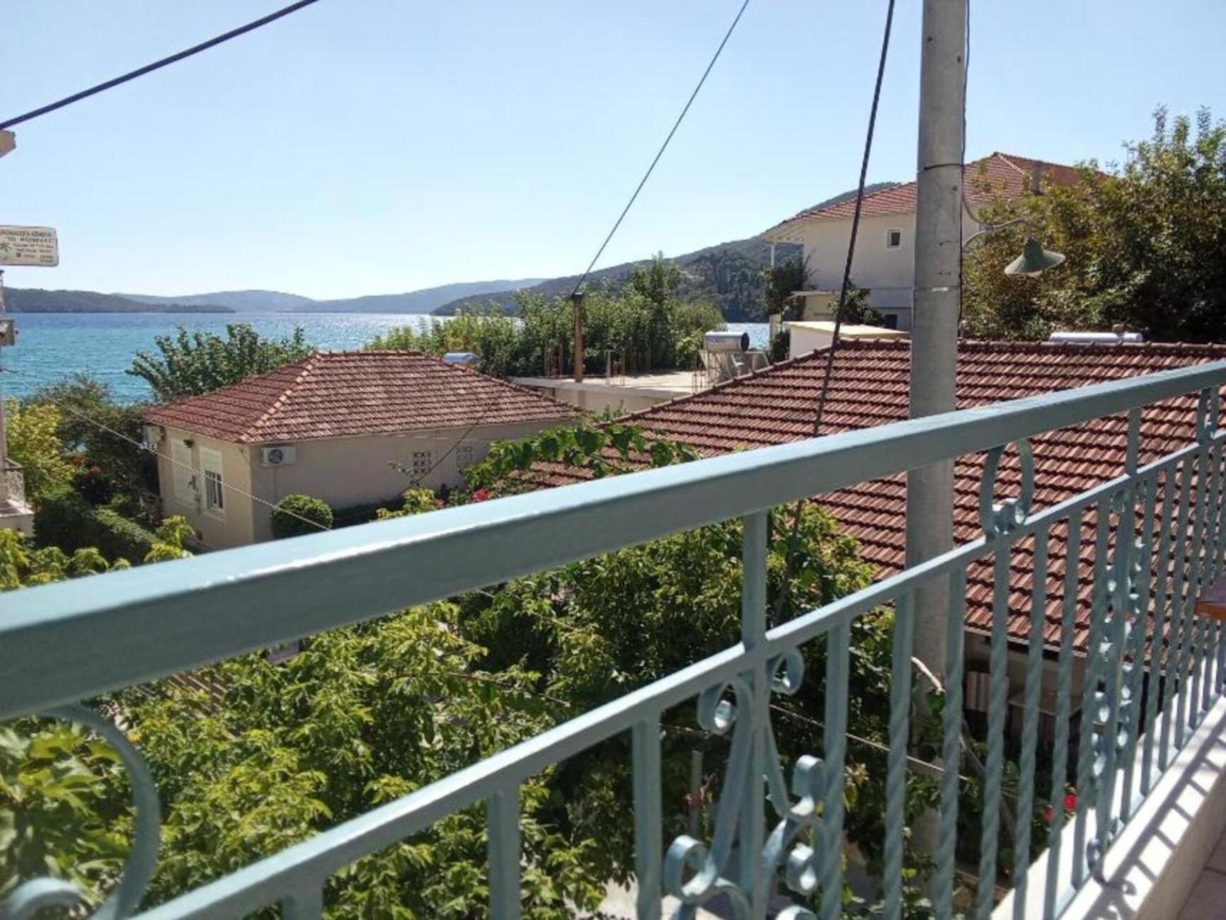 The Beach House Nydri  Extérieur photo